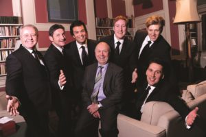  The King's Singers, with competition organiser Chris Wingfield, the workshops over, and the concert about to start ©Philip Mynott 