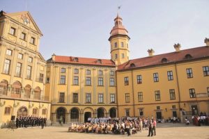 Concert in the castle courtyard 