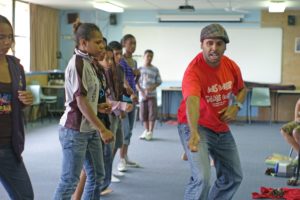 Gondwana National Indigenous Children’s Choir working with Sani Townson 