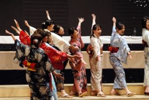 Tokyo Ladies' Consort SAYAKA, conducted by Ko Matsushiba in Marktoberdorf - Photo: Dolf Rabus