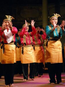 Ensemble CORDANA, Islamic dancing and singing - Photo: Walter Vorwerk